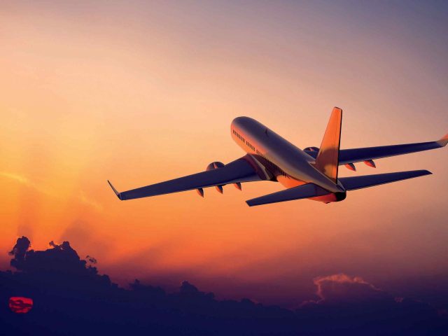 airliner-plane-sunset-1-1-640x480.jpg